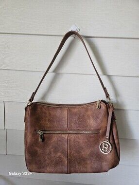 Bostanten Brown Shoulder Bag with Zip Pocket - Like New!